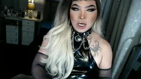 Zhavia online show from 09.09.25