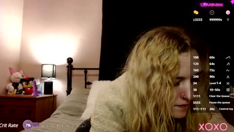 Snapshot of xelliee_rosex chatting on 12.13.24 EllieeRose online show from 12.13.24