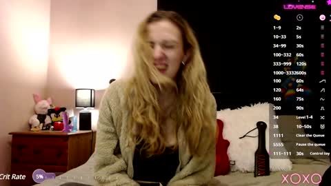 Snapshot of xelliee_rosex chatting on 12.16.24 EllieeRose online show from 12.16.24