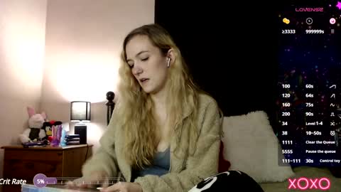 Snapshot of xelliee_rosex chatting on 01.17.25 EllieeRose online show from 01.17.25