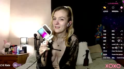 Snapshot of xelliee_rosex chatting on 01.30.25 EllieeRose online show from 01.30.25