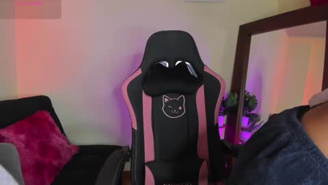 Kanae. online show from 11.26.25