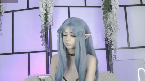 Snapshot of xenomy chatting on 10.01.25 xenomy online show from 10.01.25