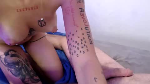 Snapshot of xesfinge chatting on 12.24.24 xesfinge online show from 12.24.24