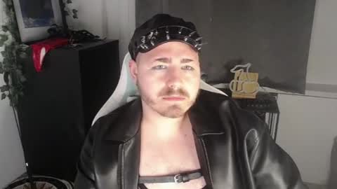 Snapshot of xfabian_love chatting on 09.26.25 F A B I A N online show from 09.26.25