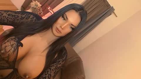 Snapshot of xfantasymistress chatting on 11.21.25 xfantasymistress online show from 11.21.25