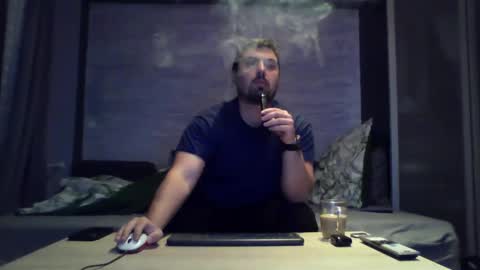 xfikusx44 online show from 11.19.25