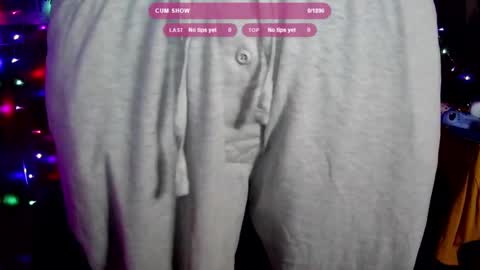 Snapshot of xgamerboyx chatting on 09.25.25 xgamerboyx online show from 09.25.25