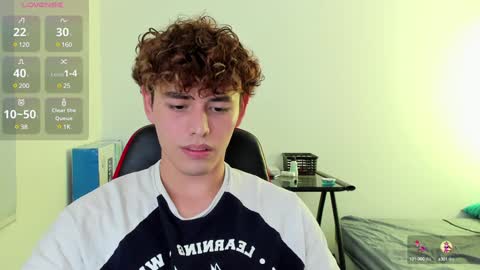 Snapshot of xhans17 chatting on 12.14.24 xhan online show from 12.14.24