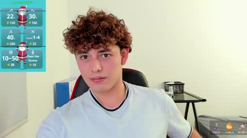 Snapshot of xhans17 chatting on 12.15.24 xhan online show from 12.15.24