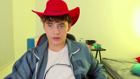 Snapshot of xhans17 chatting on 12.20.24 xhan online show from 12.20.24