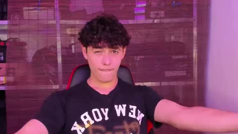 Snapshot of xhans17 chatting on 02.25.25 xhan online show from 02.25.25