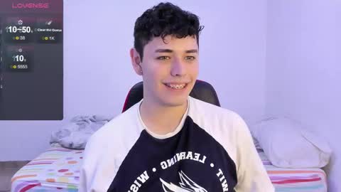 Snapshot of xhans17 chatting on 09.14.25 xhan online show from 09.14.25