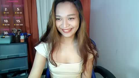 xhotlickerkiarax online show from 12.04.24