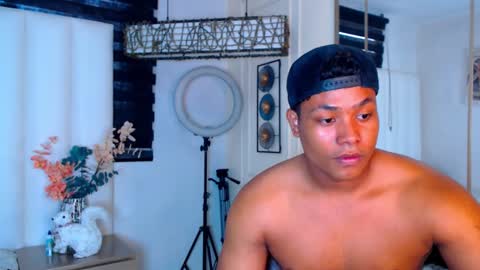 MICHAEL HUGE online show from 12.20.24