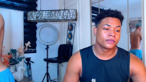 MICHAEL HUGE online show from 01.07.25