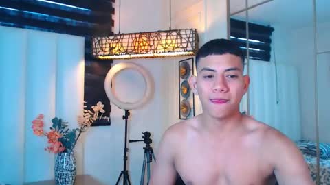 MICHAEL HUGE online show from 02.21.25