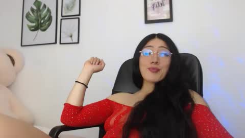 Snapshot of xia_abbey chatting on 09.17.25 Xia online show from 09.17.25