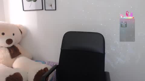 Snapshot of xia_abbey chatting on 10.09.25 Xia online show from 10.09.25