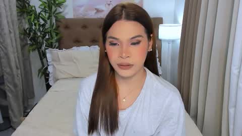 Snapshot of xia_addison chatting on 10.03.25 Xia Addison online show from 10.03.25