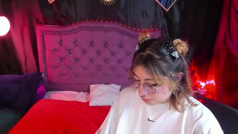 xialee and Lio online show from 01.18.25