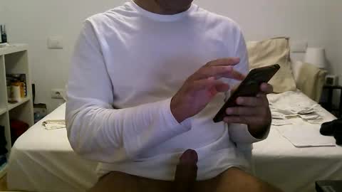 xicosensual online show from 10.28.25