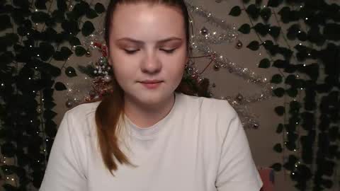 Lina online show from 12.19.24