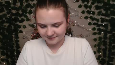 Lina online show from 12.19.24