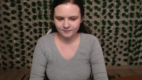 Lina online show from 02.14.25