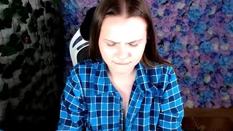 Lina online show from 09.10.25