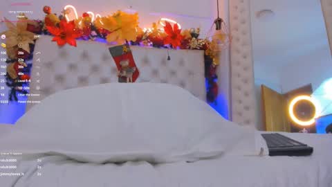 xiomara_cortes online show from 12.29.24