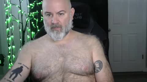 Snapshot of xjohnniex77 chatting on 01.08.26 MrSlowBurn77 online show from 01.08.26