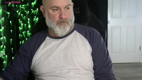 Snapshot of xjohnniex77 chatting on 02.10.26 MrSlowBurn77 online show from 02.10.26