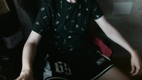 Snapshot of xkingxgd19 chatting on 08.07.26 xkingxgd191 online show from 08.07.26