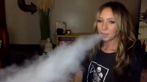 xLacyy online show from 12.03.24