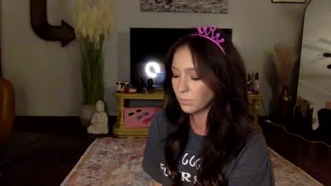 xLacyy online show from 01.14.25