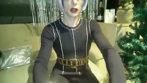 Wendy online show from 12.31.24