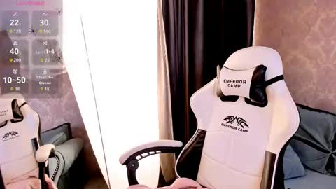 Linda online show from 10.31.25