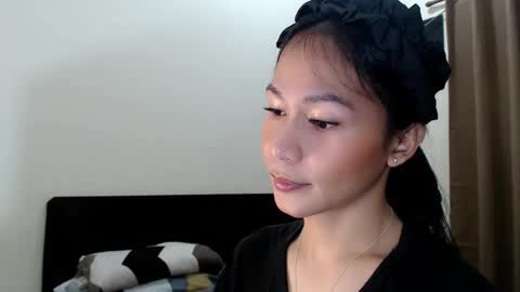 Snapshot of xlovely_destinyx chatting on 02.05.26 Alice online show from 02.05.26