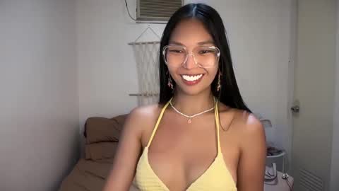 Snapshot of xmonica_cummerx chatting on 02.23.25 Sweet Monica online show from 02.23.25