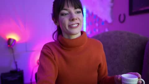 Bella Bondai online show from 02.22.25