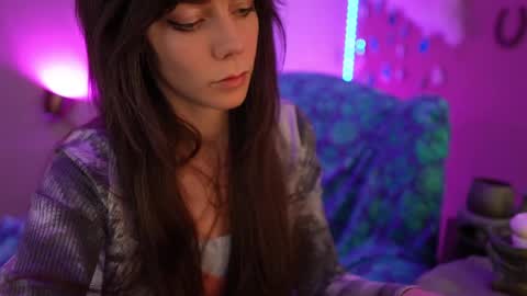 Bella Bondai online show from 03.02.25