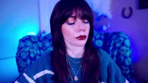 Bella Bondai online show from 10.15.25