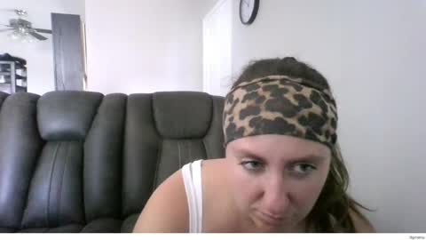 xodaniellesmith online show from 06.06.26
