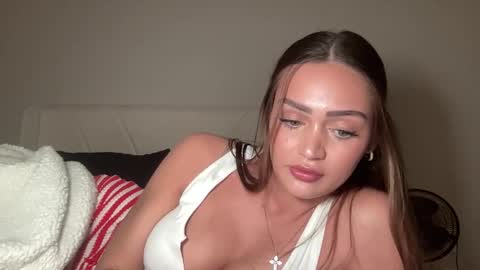 Snapshot of xoharperr chatting on 11.23.25 Harper online show from 11.23.25