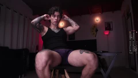   online show from 10.05.25