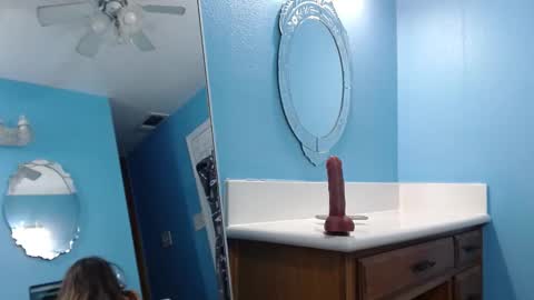 xoprettylittlepoisionxo online show from 10.02.25