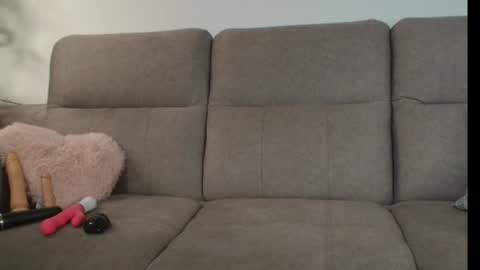 Snapshot of xoxo_cherry1 chatting on 10.11.25 Cherry online show from 10.11.25