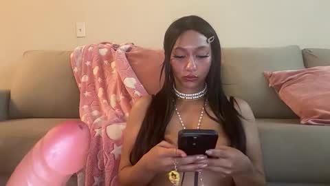 mia online show from 05.24.26