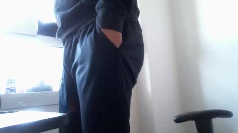 Snapshot of xoxopum chatting on 12.30.24 xoxopum online show from 12.30.24